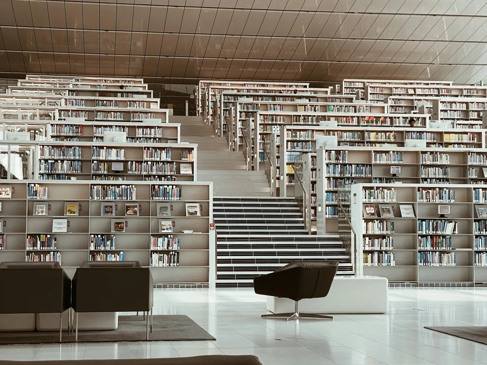 Research and credible information in a quiet library